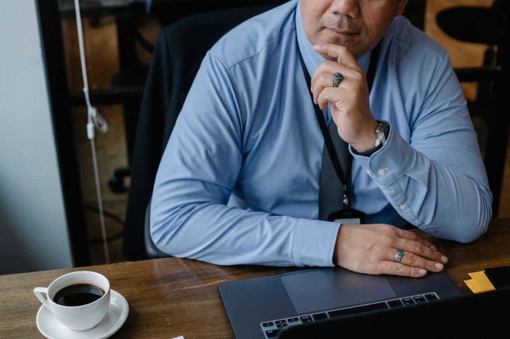 AI employees for a small business: what they do and&nbsp;don’t